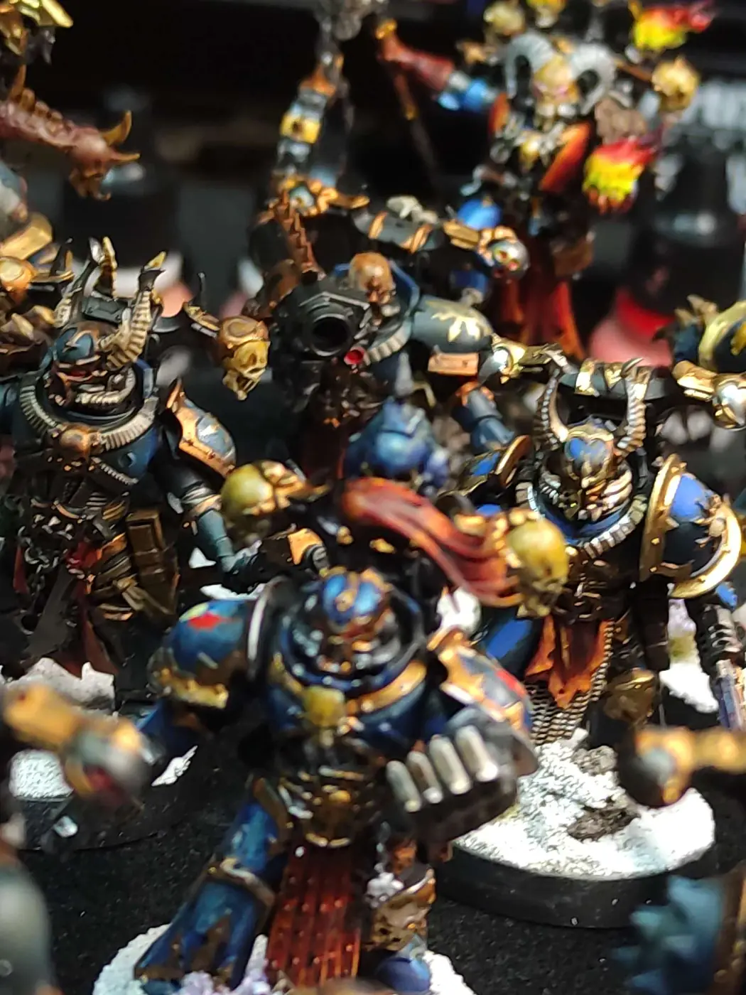 Marines del Caos — Formación de asalto — miniatura WARHAMMER 40K pintada por encargo por Bierzo Art Studio