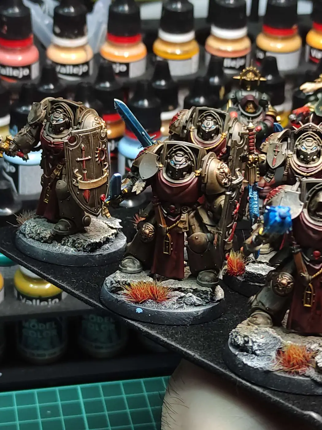 Dark Angels — Unidad de élite con escudos — miniatura WARHAMMER 40K pintada por encargo por Bierzo Art Studio